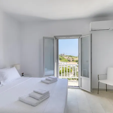 Dioni Santa Maria (Paros)