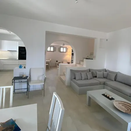 Dioni Holiday home *