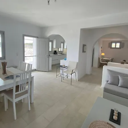 Dioni Holiday home *