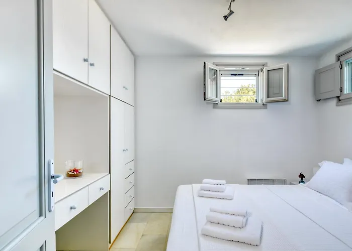 Dioni * Santa Maria (Paros)